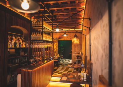 Changement d'image, mais leurs burgers restent les mêmes | MisterWils, furniture for free souls 4