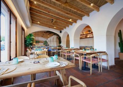 La Salina | Une terrasse spectaculaire sur les rives du Guadalquivir et un intérieur lumineux de style méditerranéen. 11