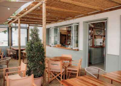 Wanaka Tarifa, un espace healthy de style méditerranéen | MisterWils, furniture for free souls 9