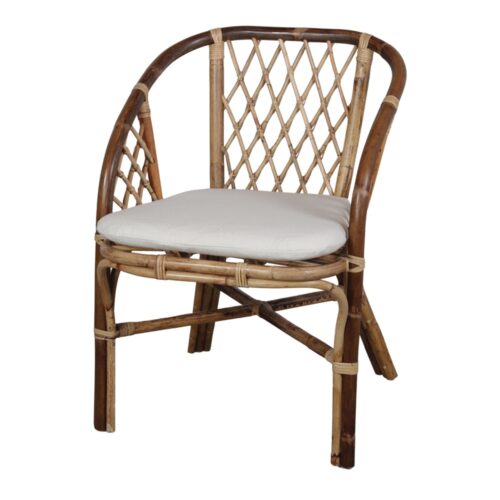 CHAISE EN ROTIN SHIBORI Chaise de style Bistrot fabriquée en rotin naturel et fibres naturelles. Coussin en toile blanc inclus | Trouvez-la chez MisterWils... 1