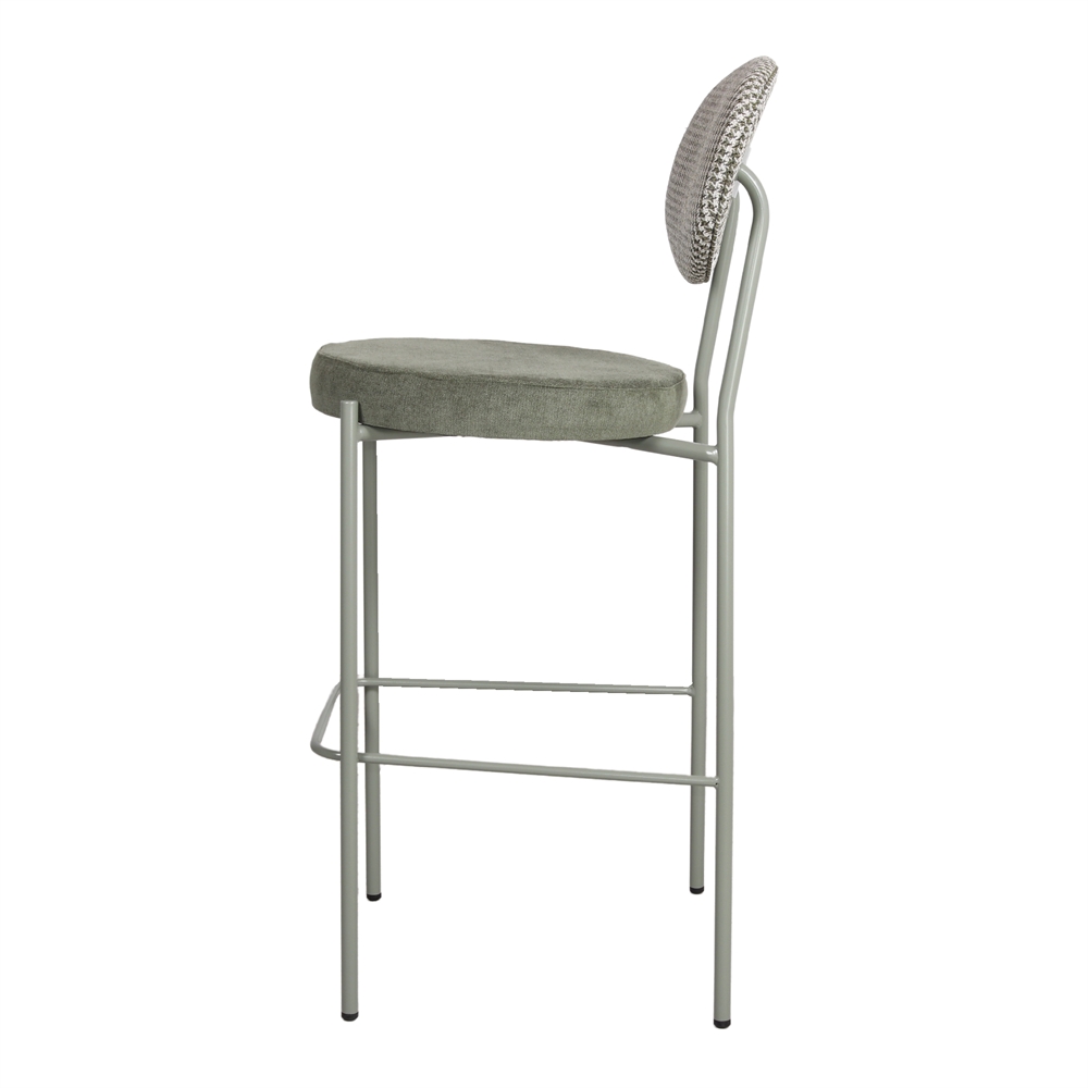 misterwils-tabouret-haut-tapisse-amery-chic-vert-noir-3 TABOURET HAUT TAPISSÉ AMERY CHIC style Mid Century | Trouvez-la chez MisterWils. Plus de 4000m² d'exposition. 1