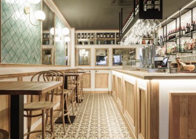 La Jarrita, un nouvel établissement à côté de Séville décoré par Pablo Baruc. | MisterWils, furniture for free souls 7