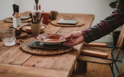 Meubles et tables en bois rustiques