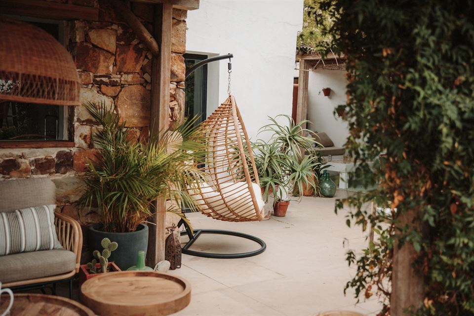 Couleurs estivales : 3 conseils de style