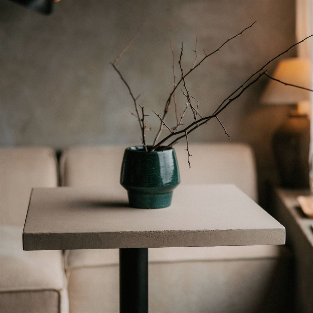 misterwils-session-photo-structure-erudy-plateau-hormigo-1 PLATEAU POUR TABLE HORMIGO, style contemporain | Trouvez-la chez MisterWils. Plus de 4000m² d'exposition. 7