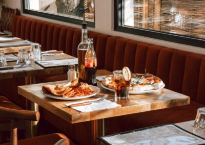 Bacio Terrazza, la fusion parfaite entre Trattoria italienne et Bistro français | Misterwils, furniture for free souls. Plus de 4000m² d'exposition. 6