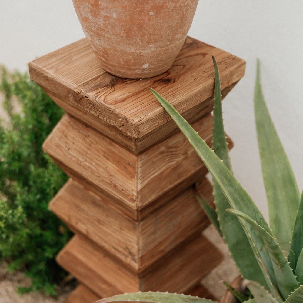 misterwils-session-photos-portugal-ete-support-plante-chawan-2 SUPPORT POUR PLANTE CHAWAN, de style rustique | Trouvez-la chez MisterWils. Plus de 4000m² d'exposition. 2 Session Photos Portugal Été 2024