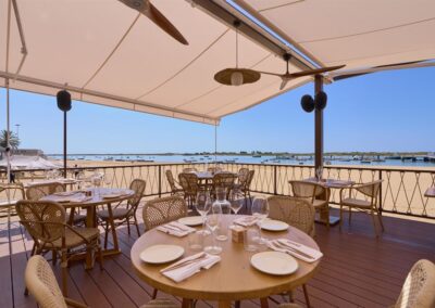 Restaurant en terrasse Fango Chaises de style bistro