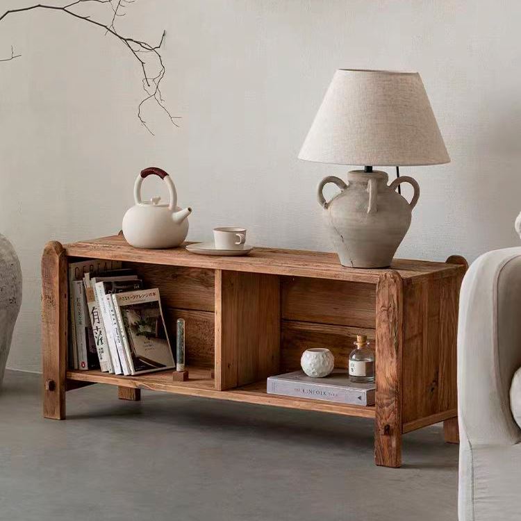 BUFFET EN BOIS NABILA, de style rustique | Trouvez-la chez MisterWils. Plus de 4000m² d'exposition. 1