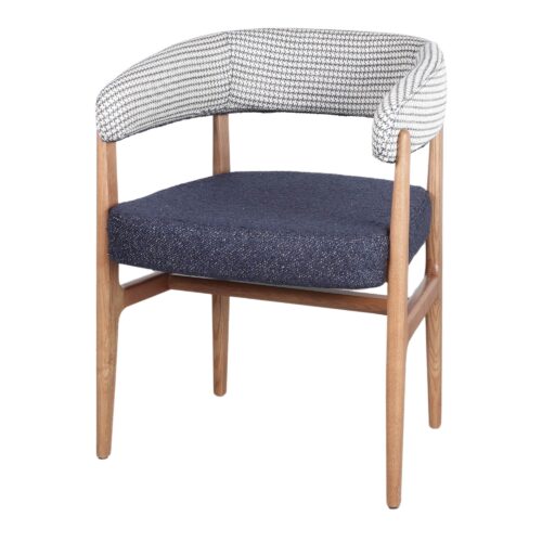 CHAISE EN BOIS MARCONA, de style Nordique | Trouvez-la chez MisterWils. Plus de 4000m² d'exposition. 1