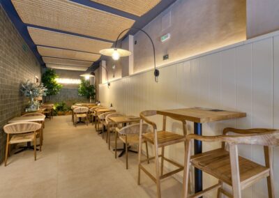 Cafétéria méditerranéenne dans la Sierra de Malaga | MisterWils, furniture for free souls, projet d'architecture d'intérieur, design 7