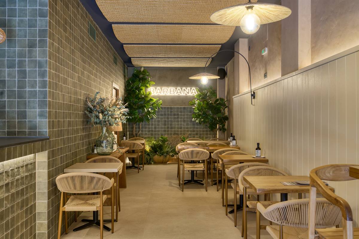 Cafétéria méditerranéenne dans la Sierra de Malaga | MisterWils, furniture for free souls, projet d'architecture d'intérieur, design 6