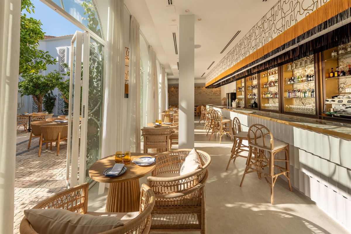 Portería Santa Clara, un projet de GRUPO SOJO avec du mobilier MisterWils | Furniture for free souls 1