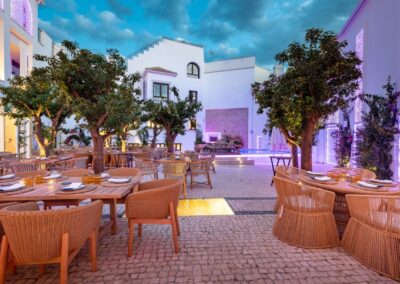 Portería Santa Clara, un projet de GRUPO SOJO avec du mobilier MisterWils | Furniture for free souls 3